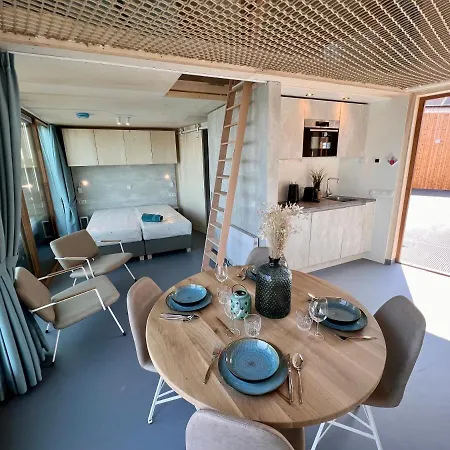 Veerse Meersuites Kortgene Exterior photo
